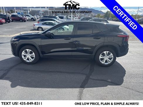 Used 2025 Chevrolet Trax LS image 6