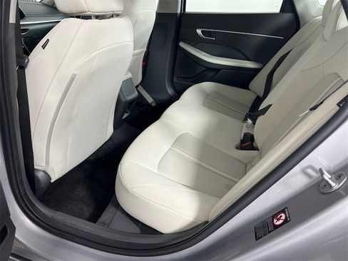 Used 2023 Hyundai Sonata SE image 20