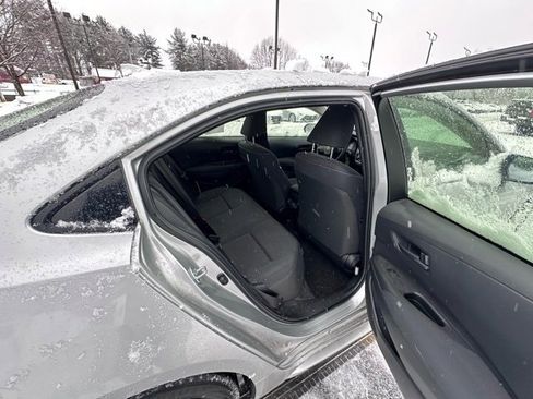 Used 2023 Toyota Corolla LE w/ Carpet Mat Package (TMS) image 9