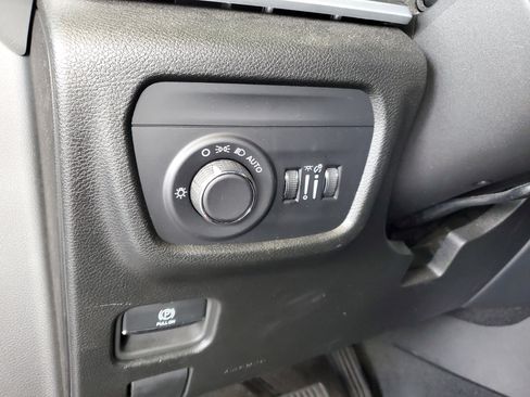 Used 2024 Jeep Grand Cherokee Laredo X w/ Trailer Tow Package AWD/4WD image 22