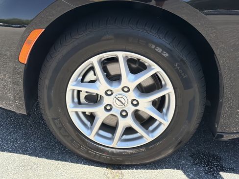 Used 2024 Chrysler Pacifica Touring-L FWD image 30