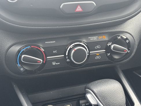 Used 2024 Kia Soul LX w/ Option Group 015 image 18