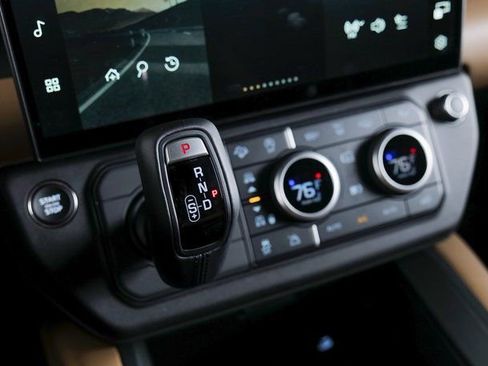 New 2026 Land Rover Defender 130 X-Dynamic SE image 16