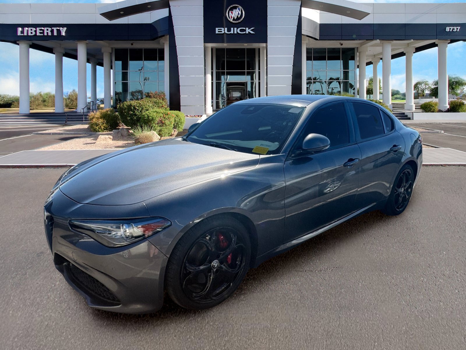Used 2023 Alfa Romeo Giulia Sprint RWD image 4
