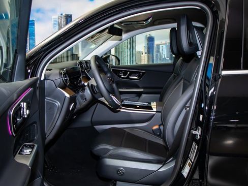 Certified 2025 Mercedes-Benz GLC 350e GLC 350e image 22