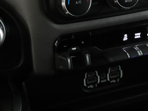 Used 2021 RAM 1500 Laramie w/ Sport Appearance Package AWD/4WD image 16