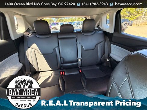 Used 2022 Jeep Compass Latitude FWD image 19