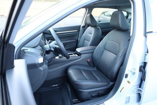 Certified 2025 Nissan Altima 2.5 SR w/ SR Premium Package FWD image 8