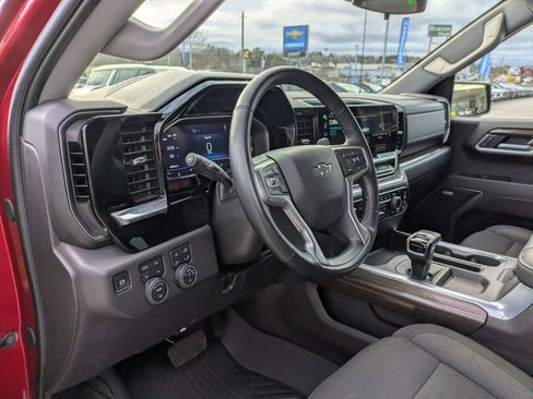 Used 2024 Chevrolet Silverado 1500 LT Trail Boss image 16