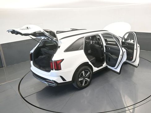 Used 2023 Kia Sorento S image 72