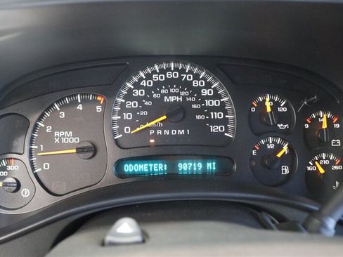 Used 2006 Chevrolet Silverado 2500 W/T AWD/4WD image 94