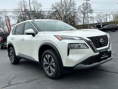 Certified 2023 Nissan Rogue SV AWD/4WD image 1