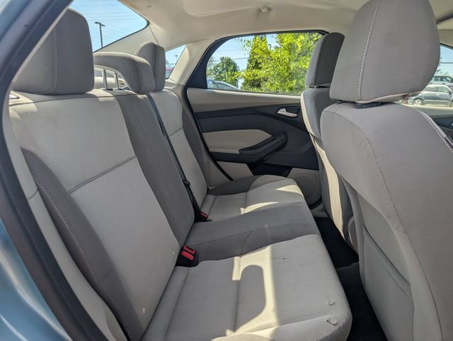 Used 2012 Ford Focus SE FWD image 18