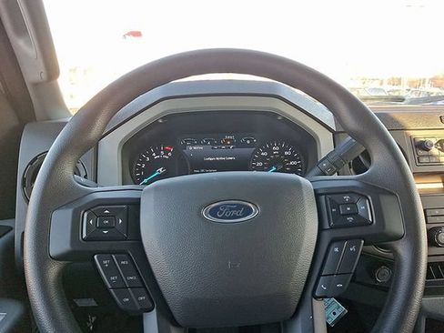 Used 2023 Ford F650 2WD Regular Cab Super Duty image 16