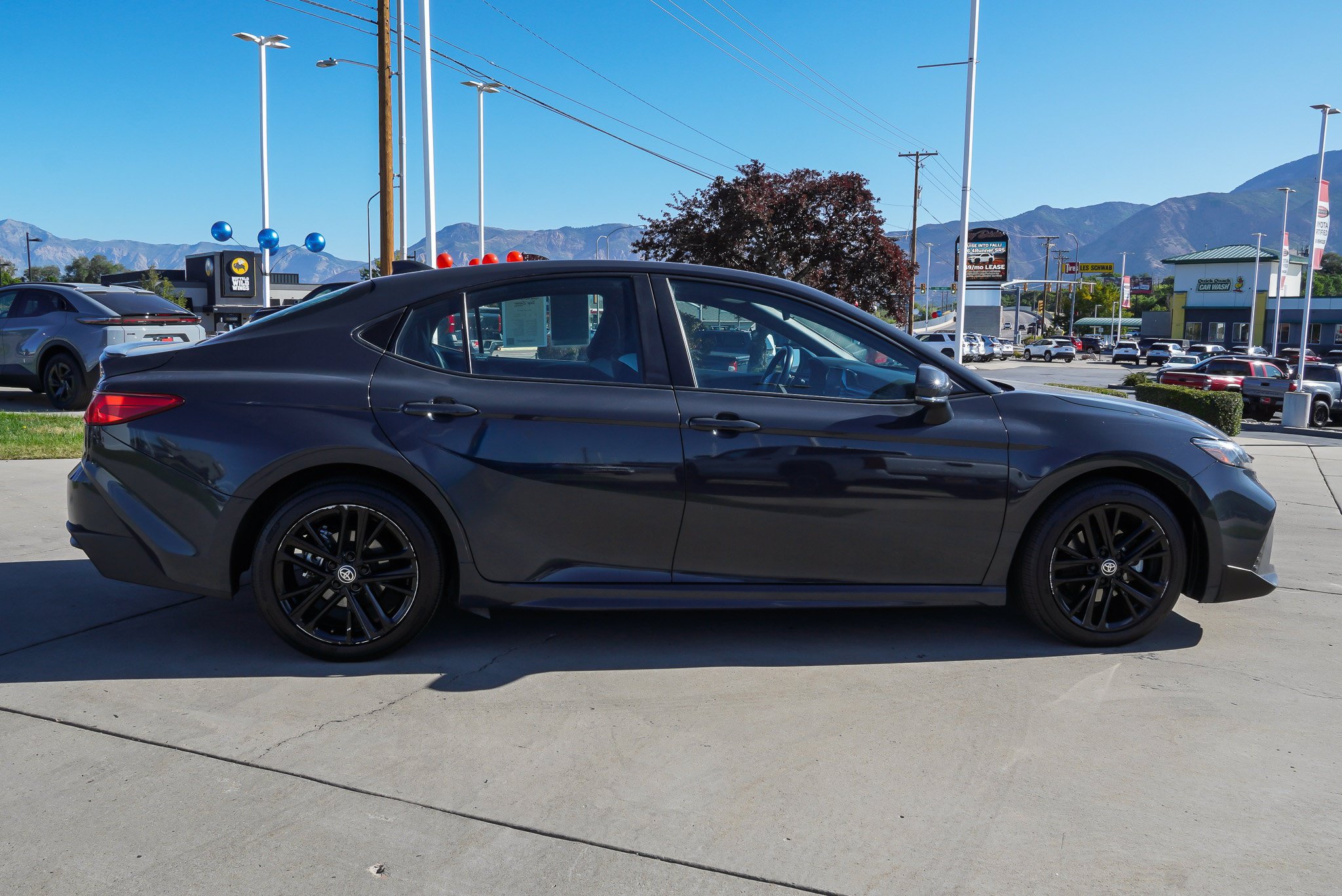Certified 2025 Toyota Camry SE AWD/4WD image 9