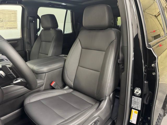 New 2026 Chevrolet Tahoe Z71 w/ Comfort Package AWD/4WD image 19