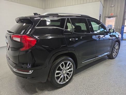 Used 2023 GMC Terrain Denali image 7