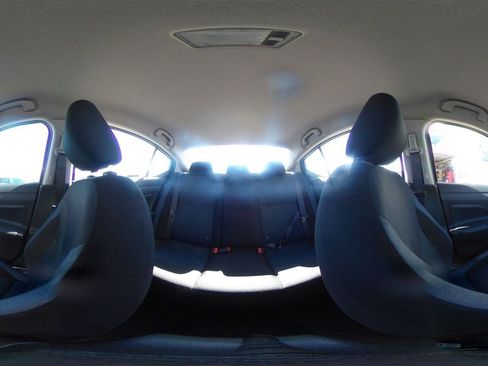 Used 2025 Nissan Versa SV image 40