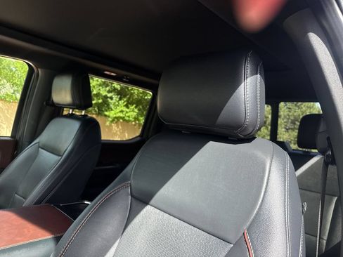 Used 2022 Ford F150 Lariat AWD/4WD image 12
