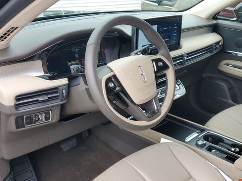 Certified 2023 Lincoln Corsair FWD w/ Equipment Group 101A image 13