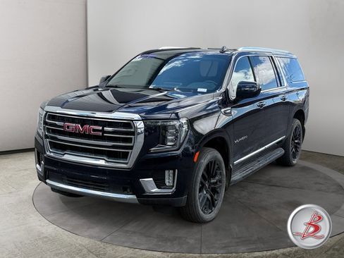 Used 2021 GMC Yukon XL SLT w/ Rear Media and Nav Package AWD/4WD image 3