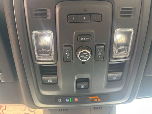 Used 2021 Cadillac Escalade Sport w/ Driver Assist Tech Package image 29