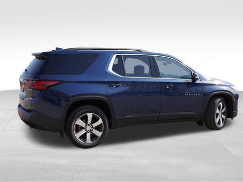 Certified 2023 Chevrolet Traverse LT w/ LT Premium Package image 4