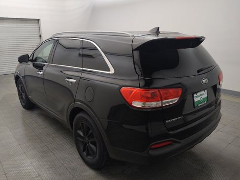 Used 2016 Kia Sorento AWD image 5
