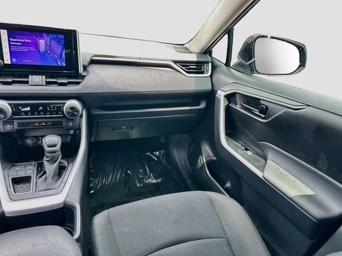 Used 2025 Toyota RAV4 LE FWD image 21
