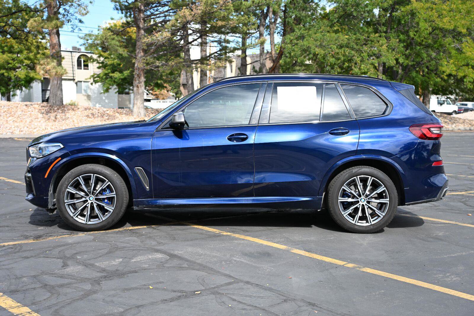 Used 2022 BMW X5 M50i w/ Executive Package AWD/4WD image 2