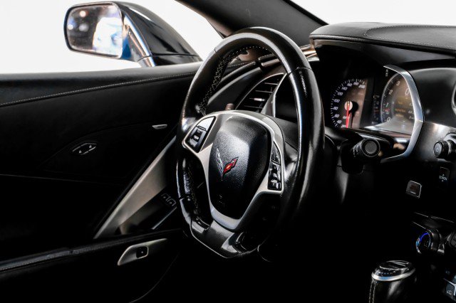 Used 2016 Chevrolet Corvette Stingray Coupe RWD image 11