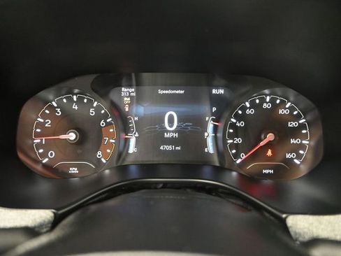 Used 2024 Jeep Compass Sport image 6