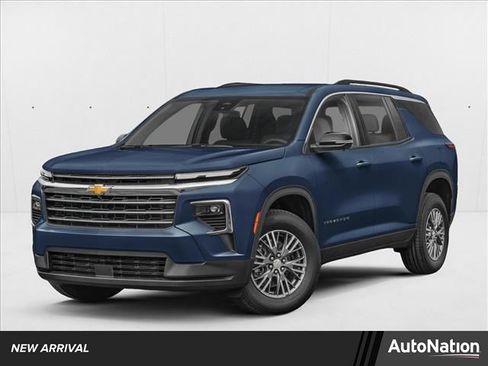 New 2026 Chevrolet Traverse LT w/ Driver Confidence Package AWD/4WD image 1