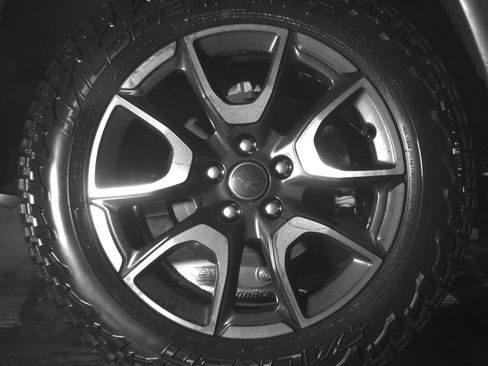 Used 2025 Jeep Compass Trailhawk AWD/4WD image 15