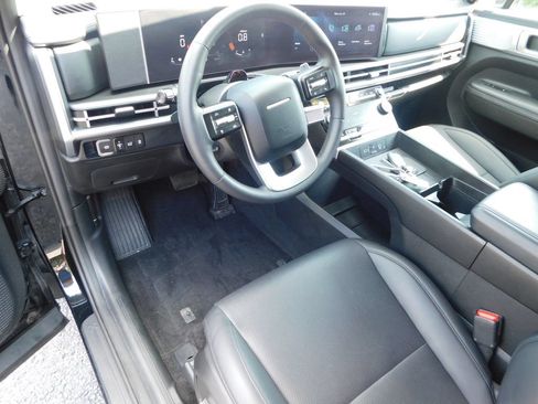 Used 2024 Hyundai Santa Fe SEL FWD image 15