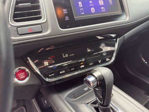 Used 2017 Honda HR-V EX-L image 15