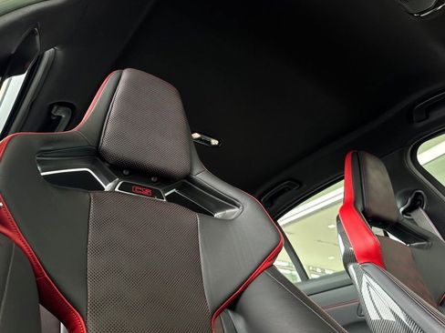 Used 2024 BMW M3 CS image 17