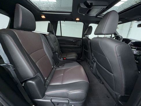 Used 2021 Honda Pilot Black Edition image 16