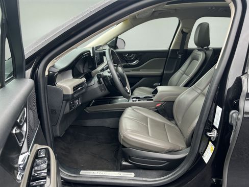 Certified 2023 Lincoln Corsair AWD w/ Equipment Group 101A image 9