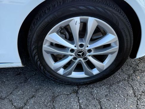 Used 2018 Mercedes-Benz C 300 Sedan image 12