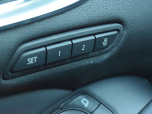 Used 2022 Buick Enclave Premium image 27