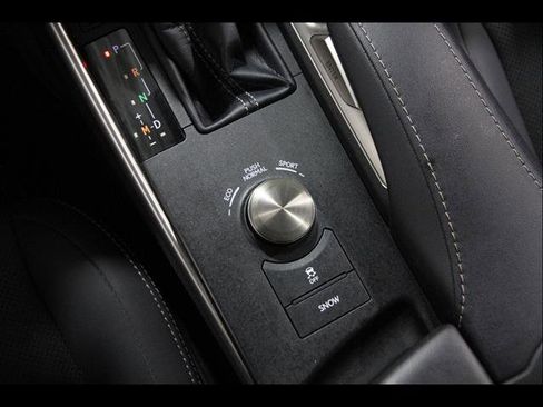 Used 2018 Lexus IS 300 AWD w/ Comfort Package image 18
