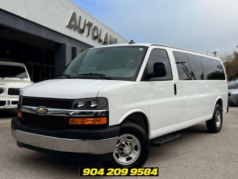 Used 2019 Chevrolet Express 3500 LT w/ LT Preferred Equipment Group RWD image 1