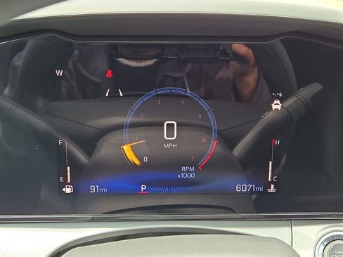Used 2025 Chevrolet Trax LT FWD image 26