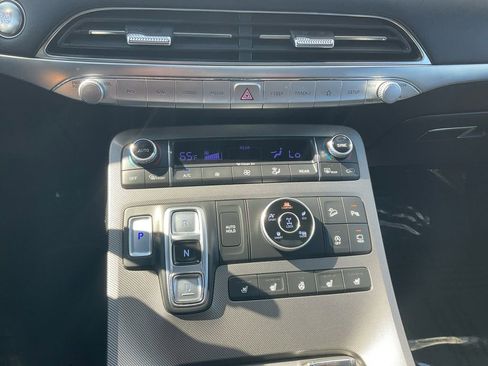 Used 2020 Hyundai Palisade Limited image 21