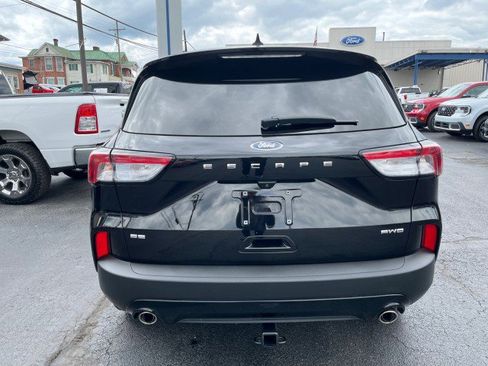 Certified 2022 Ford Escape SE w/ SE Sport Appearance Package AWD/4WD image 4