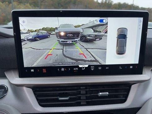 New 2026 Ford Explorer Active w/ Active Comfort Package image 18