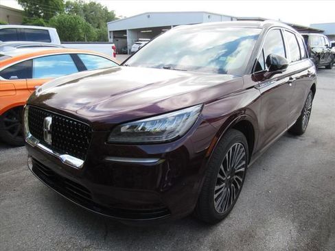 Used 2021 Lincoln Corsair Reserve w/ Equipment Group 201A AWD/4WD image 2