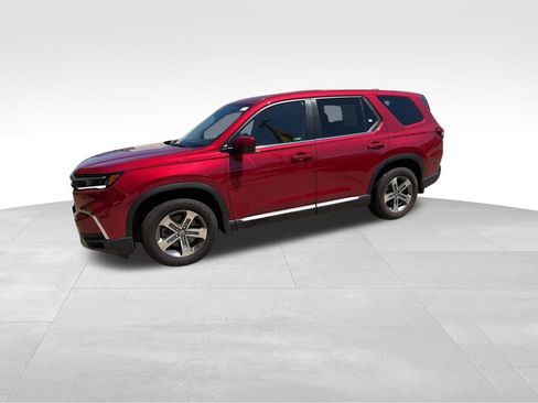 Used 2025 Honda Pilot EX-L image 6