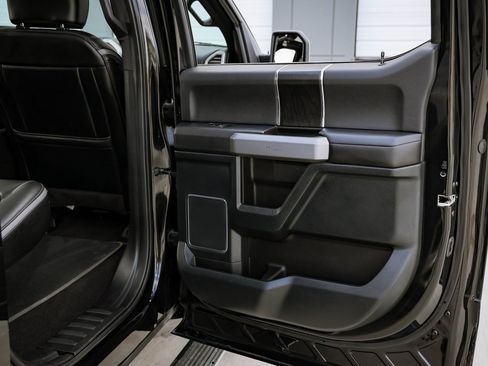 Used 2019 Ford F150 Platinum w/ Equipment Group 701A Luxury image 26